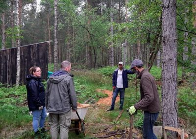 Volunteering in the woods. Credit: Steve Lewis